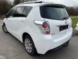 Toyota Sportsvan 2,0 D-4D T2 Touch - 4