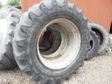 650/65R42" Tvillingehjule med ring . - 2