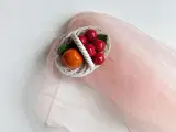 Frugtkurv m appelsin og kirsebær