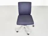 Häg h04 4200 kontorstol med sort/blå polster - 5