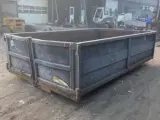 4m container - 3
