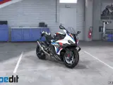 BMW M 1000 RR - 4