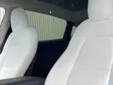 Tesla Model Y  Long Range AWD - 5