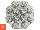 Nordic Ware Bageform Sweetheart Roses fra Nordic Ware (str. 31 x 5 cm) - 4