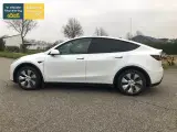 Tesla Model Y  Long Range AWD - 3