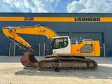 Liebherr R945 - 5