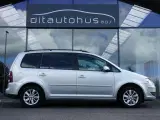 VW Touran 2,0 TDi 140 Highline Van - 5