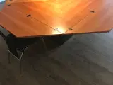 Spisebord til 12 personer