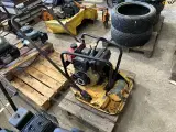 - - - Pladevibrator - 3