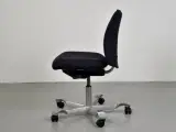 Häg h05 5200 kontorstol med sort/blå polster og grå stel - 4