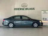 VW Passat 2,0 TDi 170 Comfortline BMT - 2