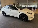 Tesla Model Y  Performance AWD - 4