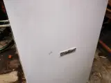 Vaillant gasfyr og varmtvandsbeholder 
