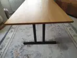 Spisebord bøg