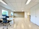 Velbeliggende kontorlejemål i Odense S – fleksibelt indrettet og klar til overtagelse - 2