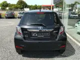 Toyota Yaris 1,0 VVT-i T2 Touch - 4