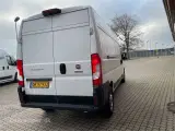 2023 - Fiat DUCATO 35 2,3 MJT   Fiat Ducato 160 HK med 9 trins automatgear - L3H2 Vare/kassevogn på gule plader pris + moms - 3
