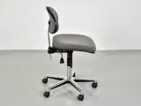 Savo kontorstol med gråt polster og krom stel - 4