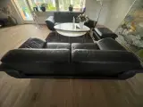 Sorte skind sofa’er med puf  - 4