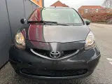 Toyota Aygo 1,0  - 5