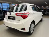 Toyota Yaris 1,5 Hybrid H3 e-CVT - 5