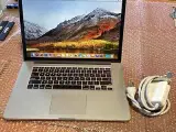 MacBook Pro 15"MID 2015, i7 2.2GHz 16GB 512GB SSD 