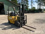 Truck Caterpillar GP15 - 2