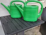 2 stk  plast vandkander 