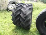 Traktordæk 360/70R28" .  - 2