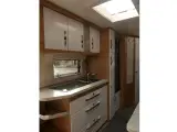 2023 - Hobby De Luxe 545 KMF   Hobby 545 KMF med 3 køjer og dobbeltseng  fra Hinshøj Caravan - 4