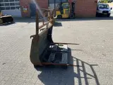 - - - Halmspyd - 4