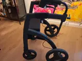 Rollz Motion kombineret kørestol og rollator.  - 3