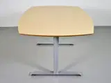 Tøndeformet fumac konferencebord med birkefiner - 2
