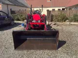 Kompakt traktor perfekt til det lille landbrug - 2