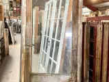 Bred og høj yderdør m. stort glasparti - 2