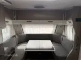2023 - Hobby Prestige 650 KFU   Hobby 650 KFU model med Fransk seng og Køjer fra Hinshøj Caravan A/S - 4