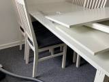 Spisebord med 2 plader og 6 stole