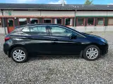 Opel Astra 1,6 T 200 Dynamic - 3