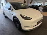 Tesla Model Y  Performance AWD - 3