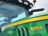 John Deere 6215 R - 2