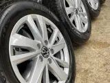 16 Vw Touran 205/60/16 Ref.180 sommer