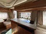 2014 - Eriba Touring Triton 430 GT   Lækker rejsevogn med fast dobbeltseng fra Hinshøj Caravan - 4