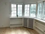 Kontorlokaler i varierende størrelse i palævilla - 3