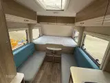 2022 - Dethleffs C'joy 480 QLK   Rigtig fin let lille let køjevogn med god plads fra Hinshøj Caravan A/S - 4
