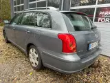 Toyota Avensis 2,0 D-4D Sol stc. - 4