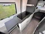 2019 - Adria Twin Supreme 640 SLB   Velholdt Camper Van med enkelt senge - 3