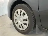Toyota Yaris 1,5 Hybrid H2 E-CVT 100HK 5d Trinl. Gear - 4