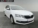 Skoda Octavia 1,6 TDi 115 Style DSG - 2