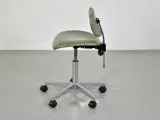 Vela kontorstol med grønt polster og stel i krom - 2