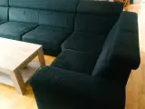 U-sofa sort  farvet stof 